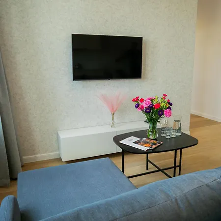 Apart Otel Dluga 17 4*